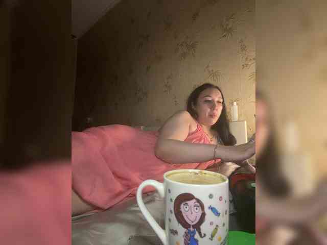Hotmadamxl webcam