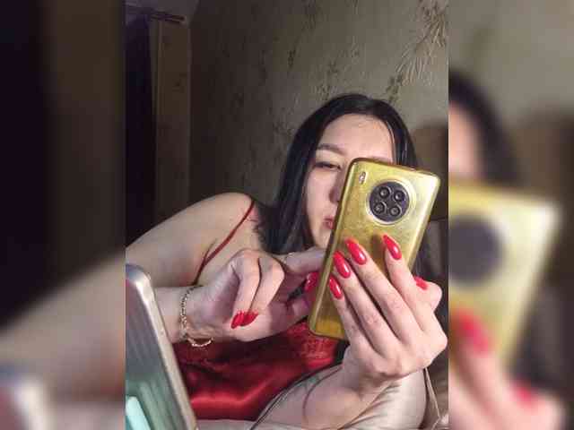 Hotmadamxl webcam