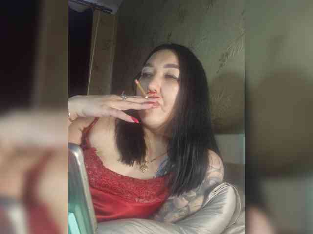 Hotmadamxl webcam