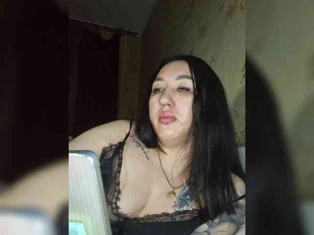Hotmadamxl webcam