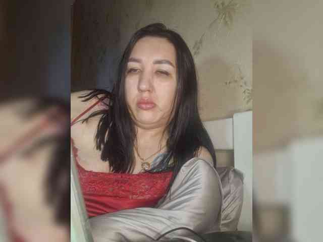 Hotmadamxl webcam