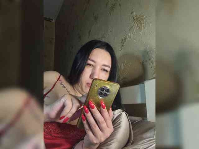 Hotmadamxl webcam
