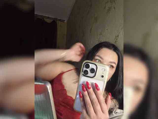 Hotmadamxl webcam