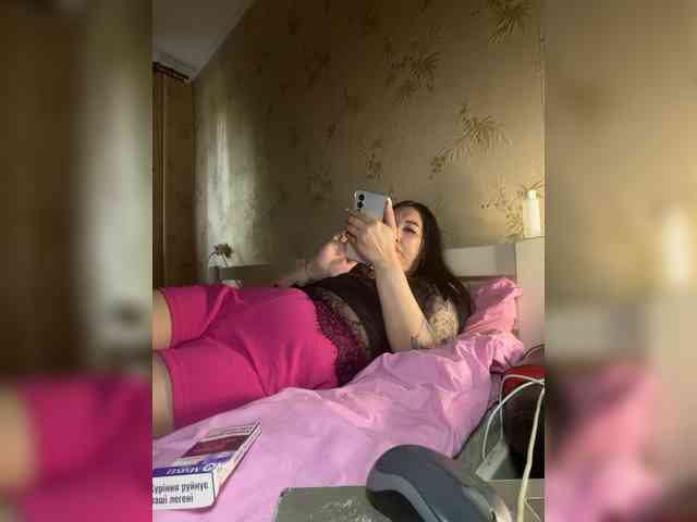 Hotmadamxl webcam