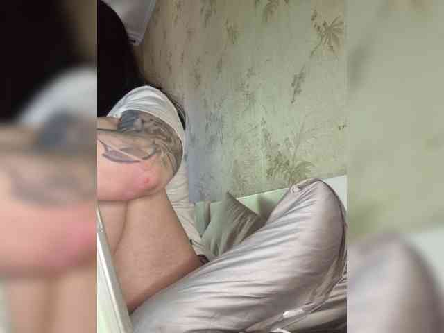 Hotmadamxl webcam