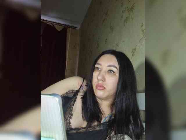 Hotmadamxl webcam