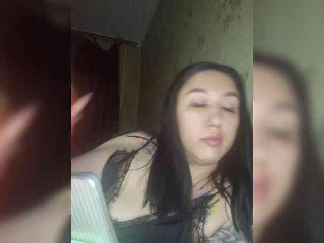 Hotmadamxl webcam