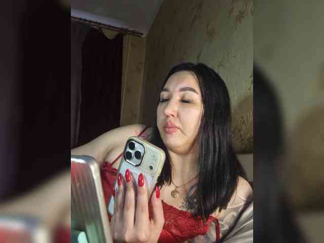 Hotmadamxl webcam