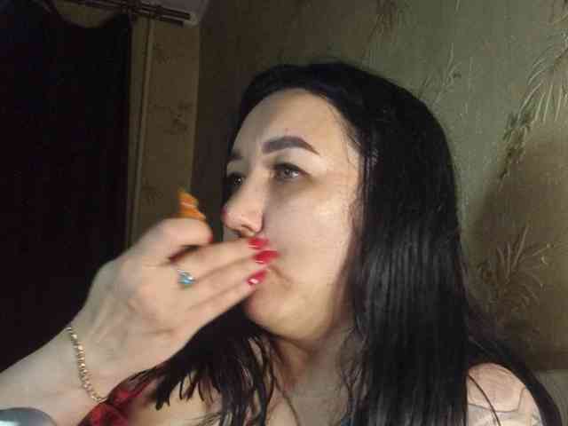 Hotmadamxl webcam