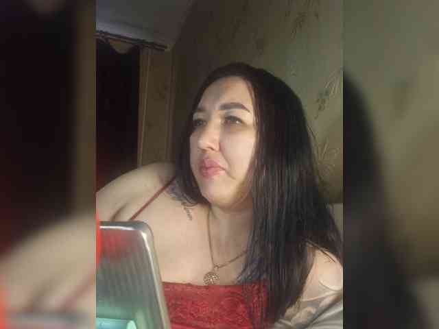Hotmadamxl webcam