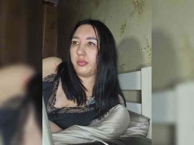 Hotmadamxl webcam