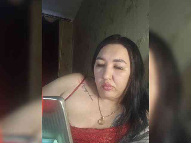 Hotmadamxl webcam