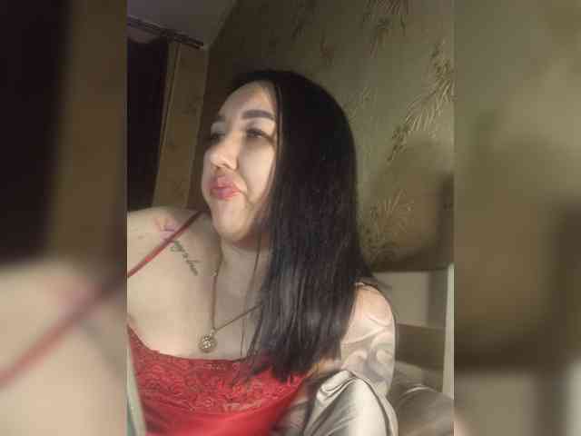 Hotmadamxl webcam