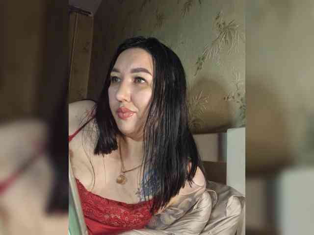 Hotmadamxl webcam