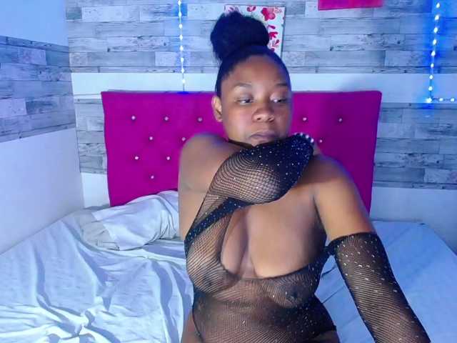 Pleassing-Neiighbor Nude Live Sex Shows
