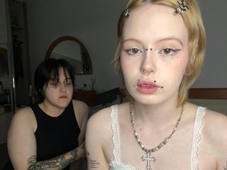AliceAndMia Porn Show