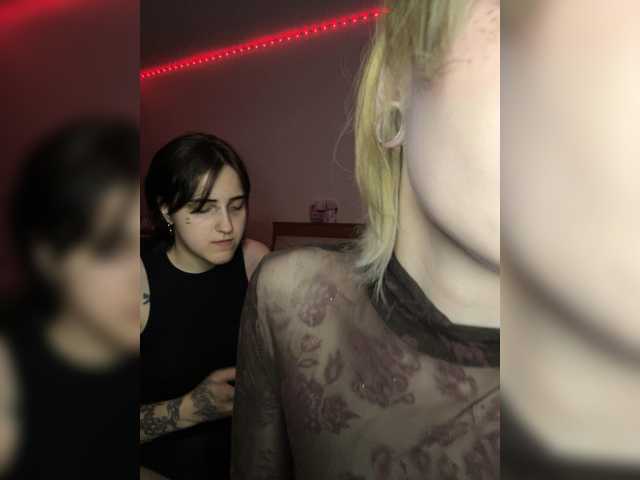 AliceAndMia
