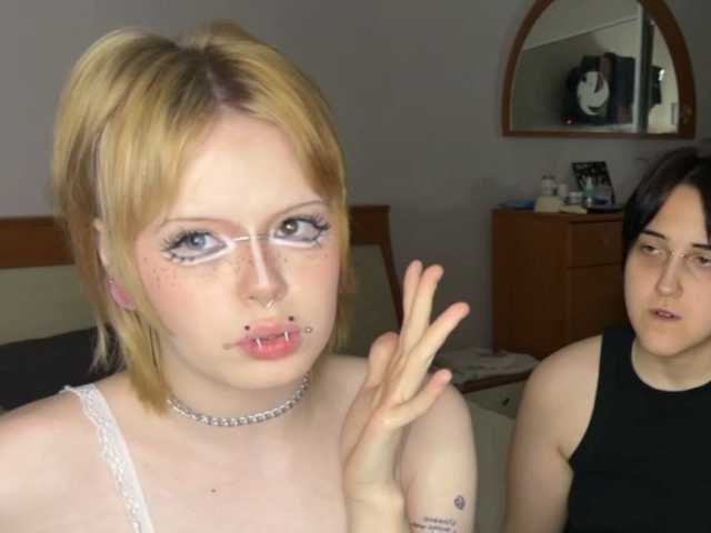 AliceAndMia