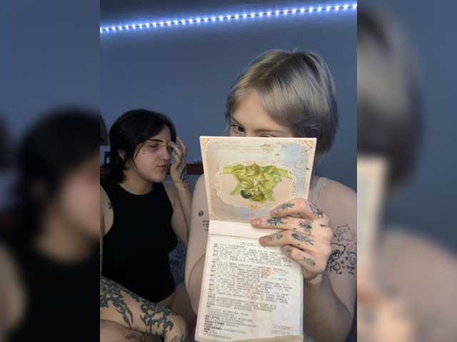 AliceAndMia