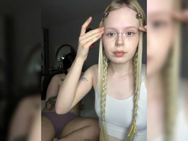 AliceAndMia