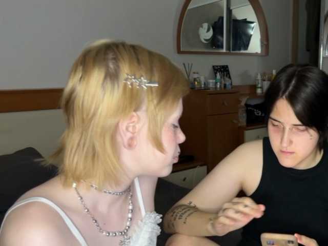 Live трансляция AliceAndMia - slutnetki.online