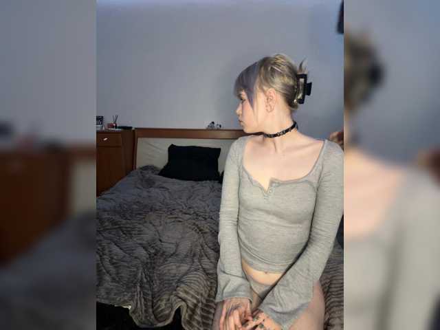 AliceAndMia live cam on BongaCams