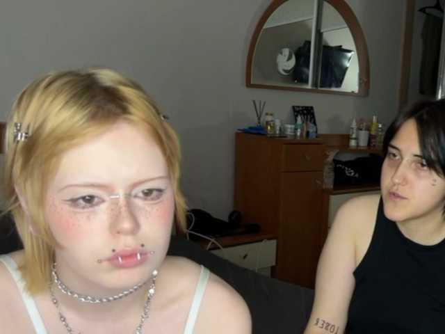 AliceAndMia