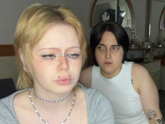 AliceAndMia