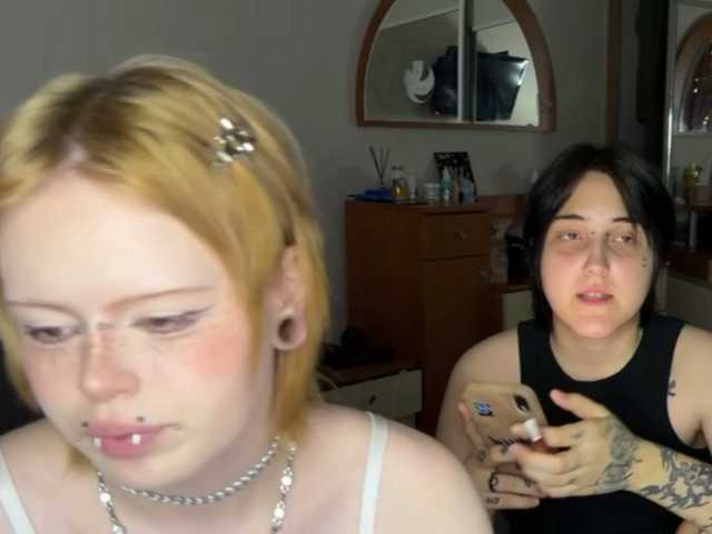 AliceAndMia