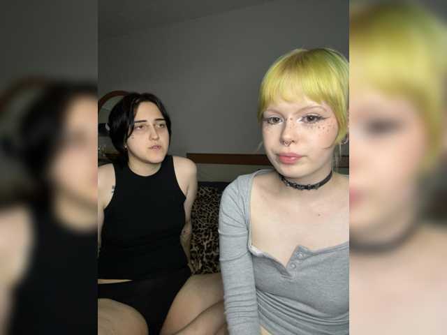 go to chat with AliceAndMia