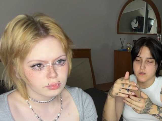 AliceAndMia