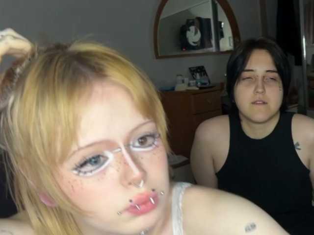 AliceAndMia