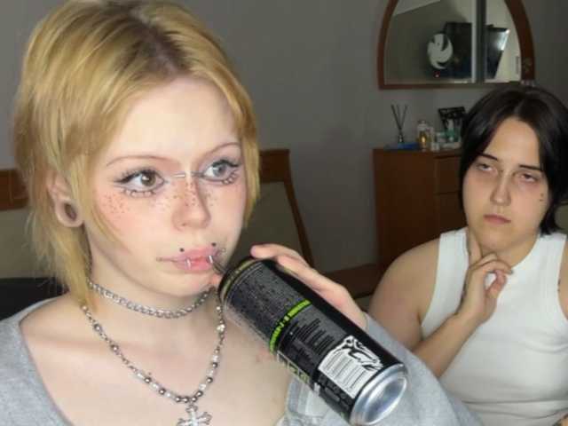 AliceAndMia
