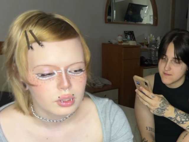 AliceAndMia