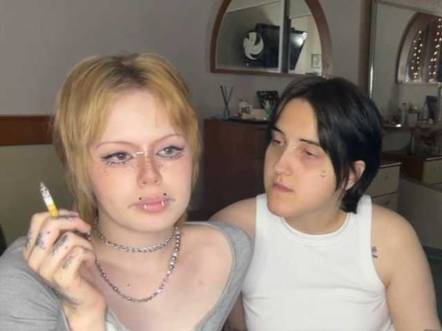 AliceAndMia