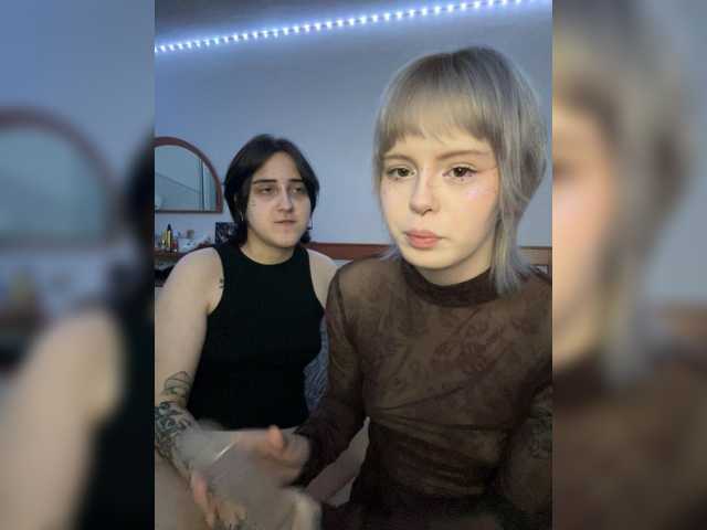AliceAndMia