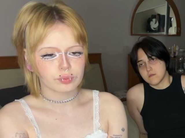 AliceAndMia