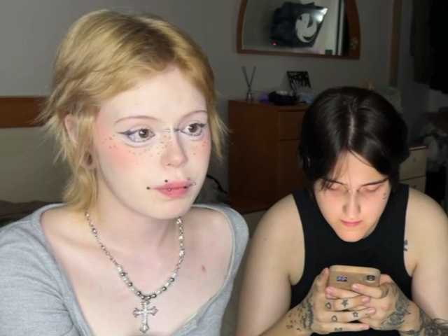AliceAndMia