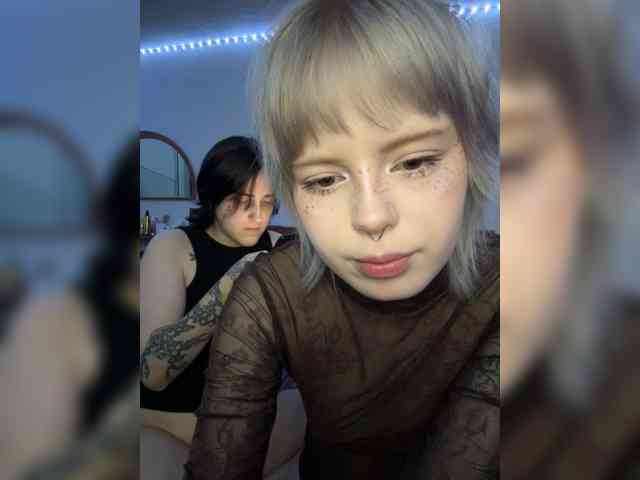 AliceAndMia