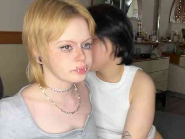 Model: AliceAndMia