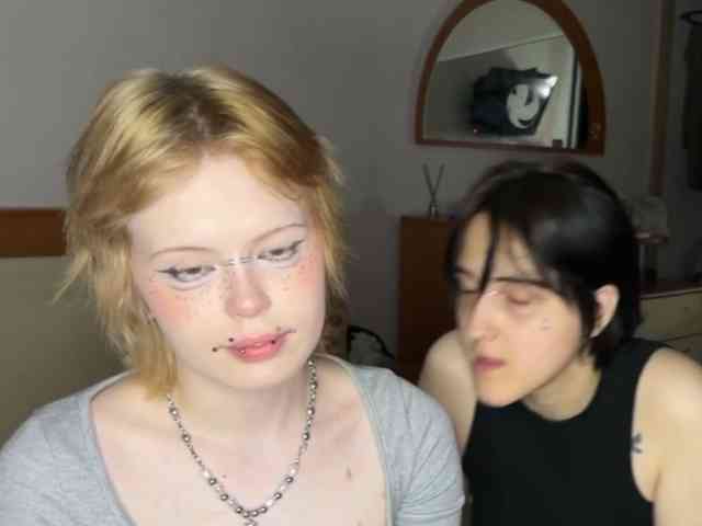 Модель: AliceAndMia