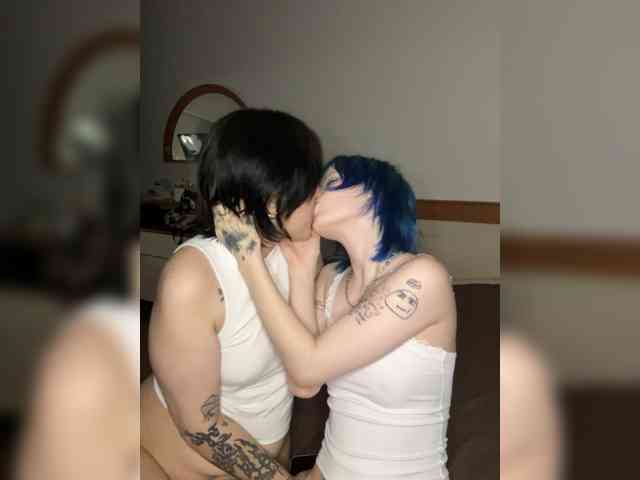 Model: AliceAndMia