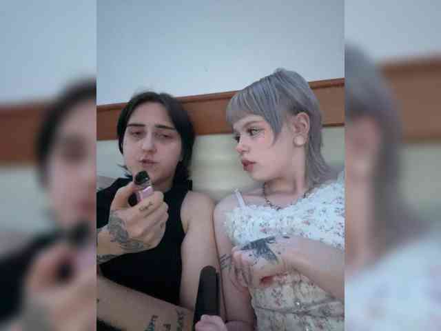 AliceAndMia Live Webcam on BongaCams