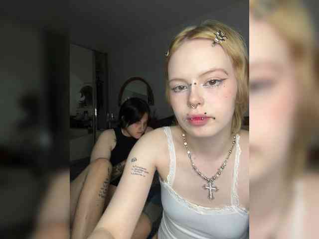 AliceAndMia
