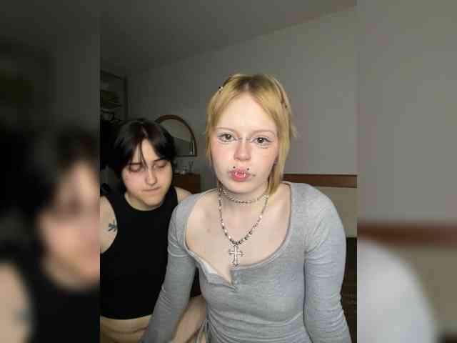AliceAndMia