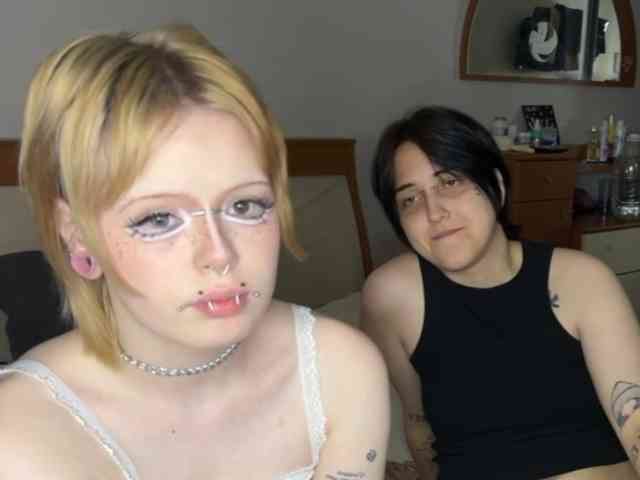 AliceAndMia