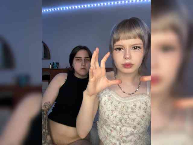 AliceAndMia