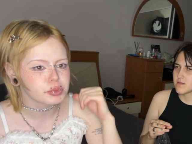 AliceAndMia