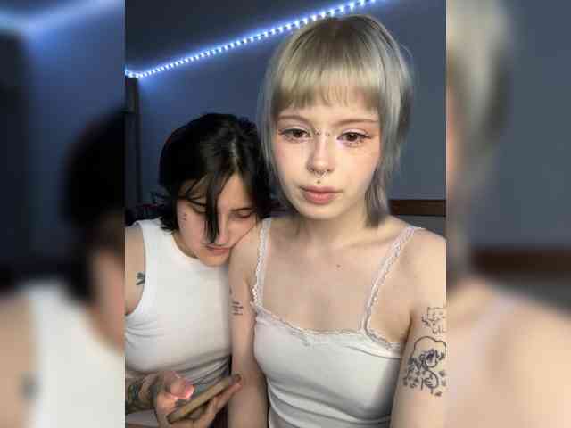 AliceAndMia