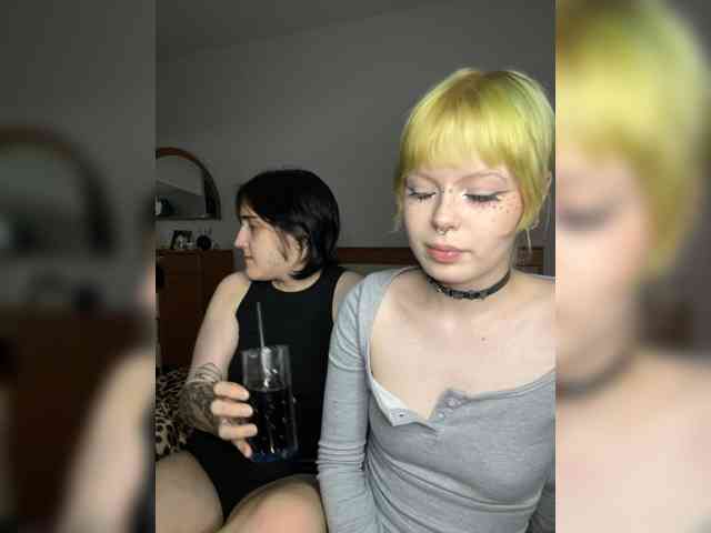 AliceAndMia